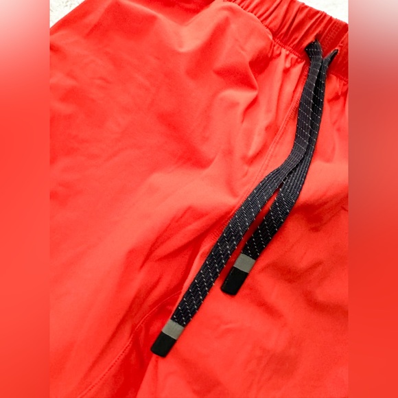 FABLETICS Men’s The One Short 7 inch - Picture 5 of 12